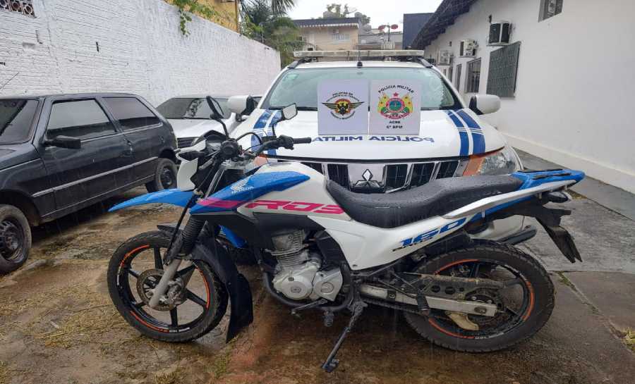 Polícia Militar através do 6BPM PELTRAN recupera motocicleta roubada